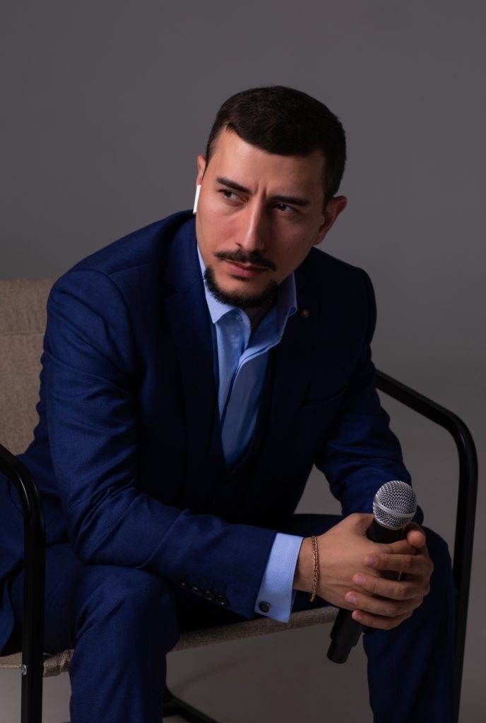 Акоп Айрапетян/Hugo